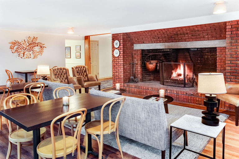 Food & Drinks 5, The Ellery, Hampshire