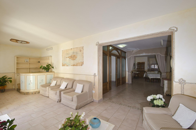 Public Area 2, Il Gabbiano Hotel Isola Rossa, Olbia-Tempio