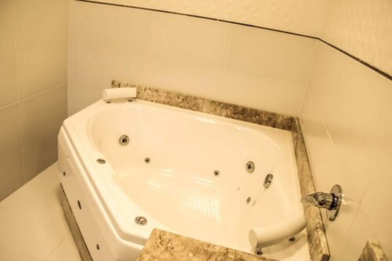 Bathroom 4, Hotel Gramado Interlaken, Gramado
