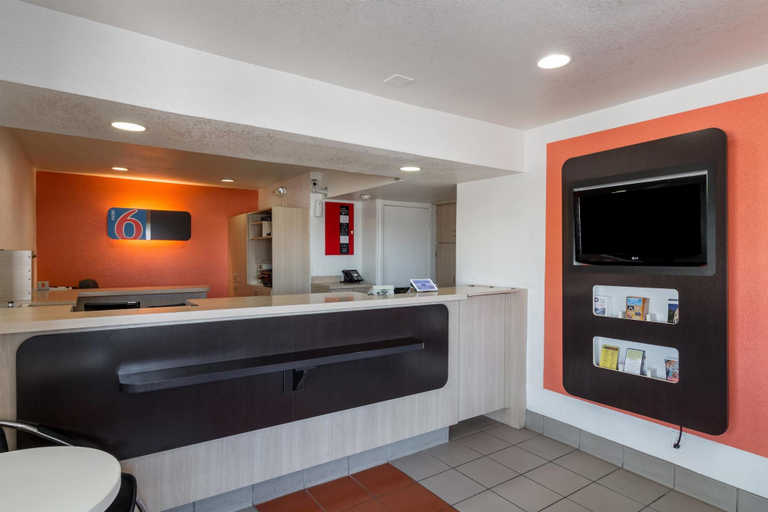 Public Area 2, Motel 6-Del Rio, TX, Val Verde