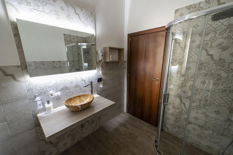 Bathroom 4, Bed & Breakfast Garibaldi, Trapani