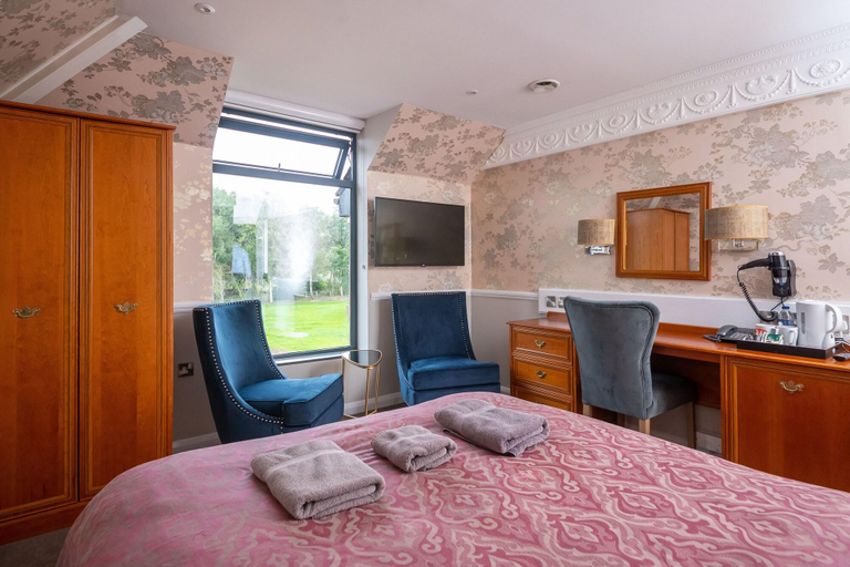 Others 4, Manor House Hotel Guildford, Surrey