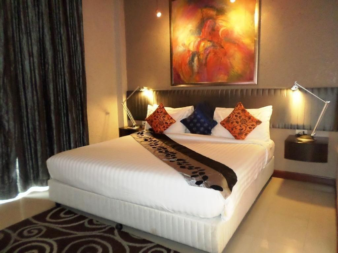 Pasadena Lodge, Pattaya