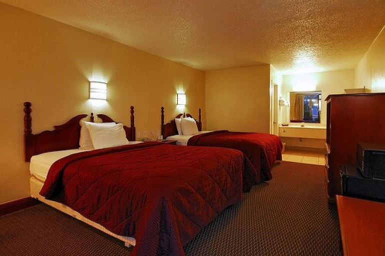 Bedroom 4, Super 6 Inn Suites, Escambia