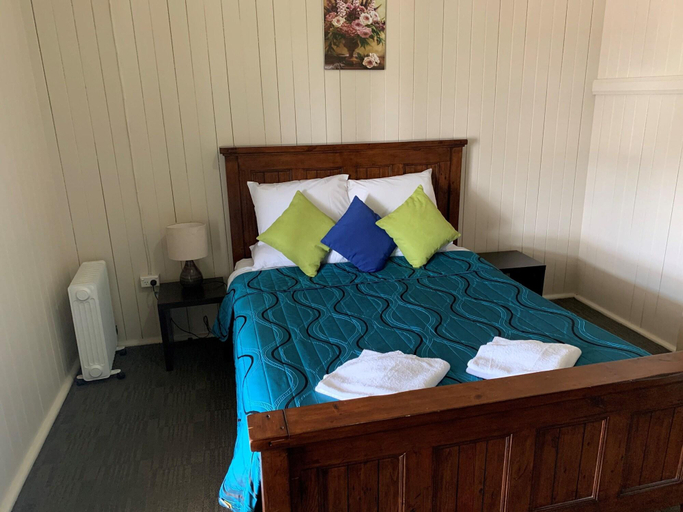 Bedroom 3, Exchange Hotel Toogoolawah Qld 4313, Esk