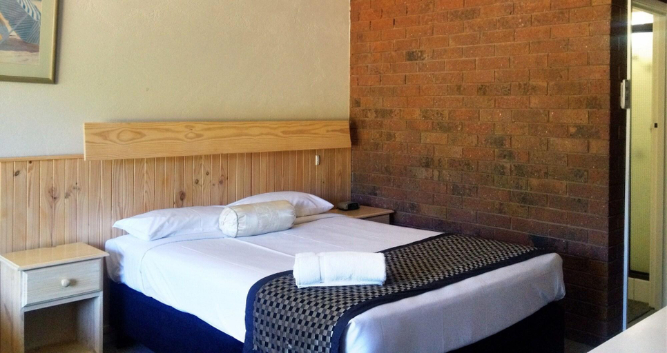 Bedroom 3, Bogong View Motor Inn, Alpine - East