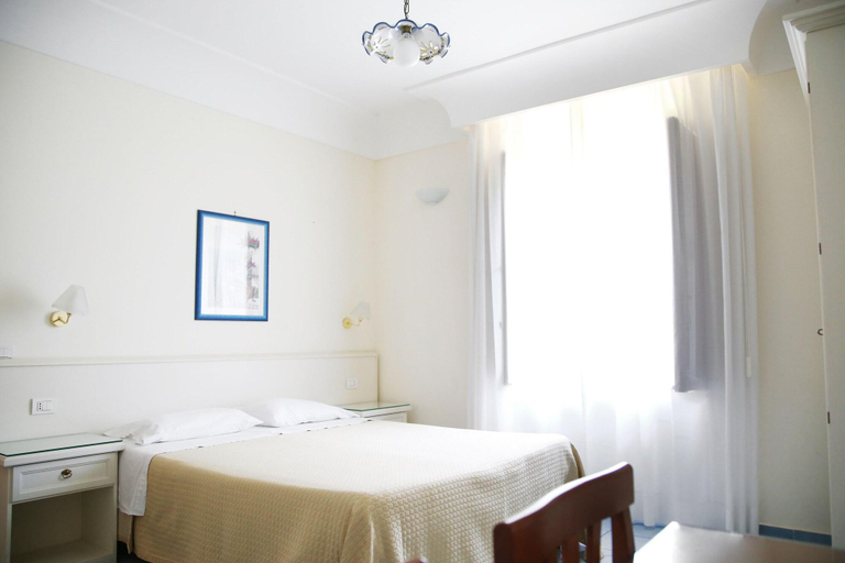 Bedroom 4, A Casa dei Nonni, Salerno