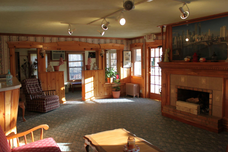 Public Area 2, Four Winds Inn, Bennington