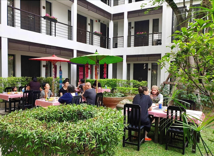 Public Area 7