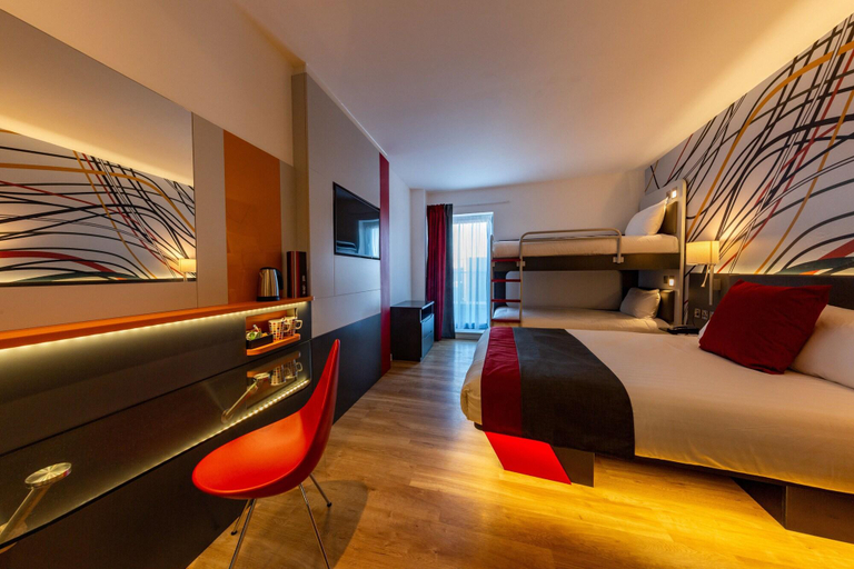Bedroom 3, Sleeperz Hotel Dundee, Dundee