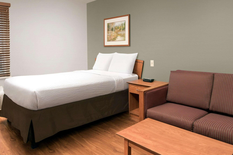 Bedroom 2, Woodspring Suites Colorado Springs Airport, El Paso