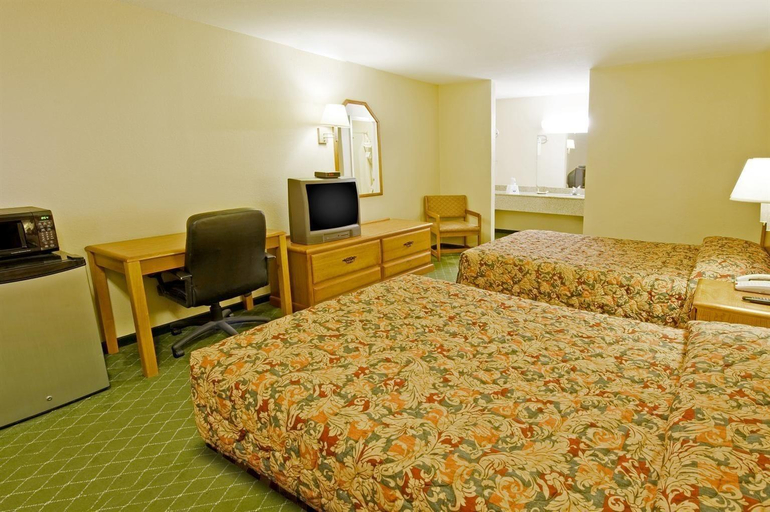 Bedroom 3, Americas Best Value Inn Gainesville, TX, Cooke