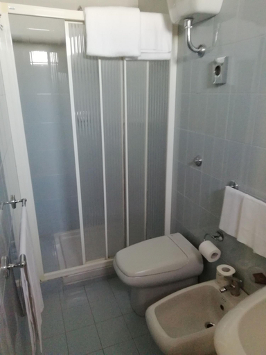 Bathroom 3, Relais La Fontanina Ristorante Wine Hotel, Brindisi