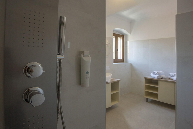 Bathroom 4, Hotel Villa Diana, Split