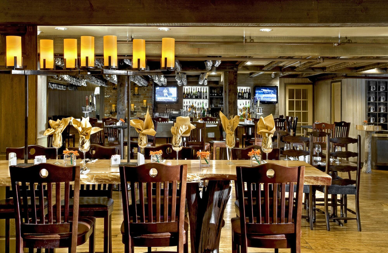 Food & Drinks 5, Wolfeboro Inn, Carroll