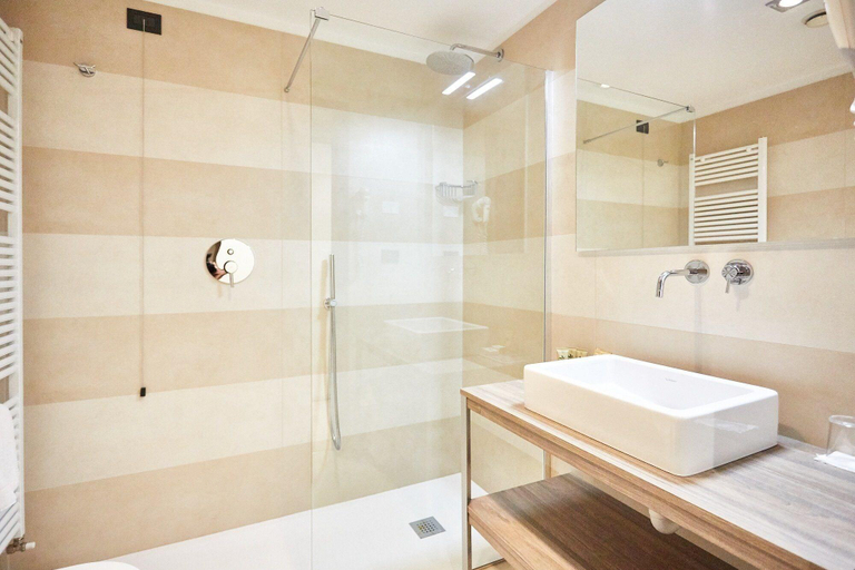 Bathroom 3, Hotel Ferretti Majestic House, Brescia