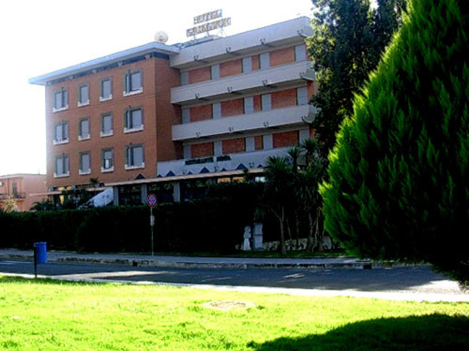 Exterior & Views 2, Hotel Excelsior, Latina