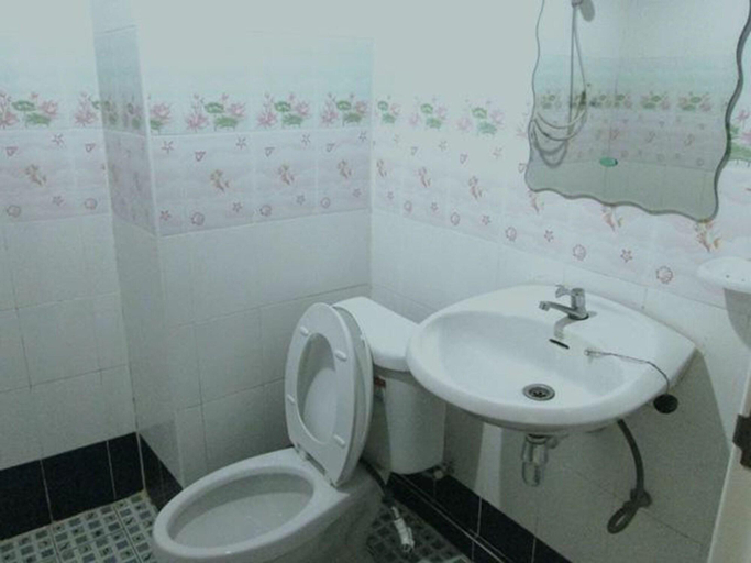 Bathroom, Ban Bua Resort & Hotel, Muang Khon Kaen