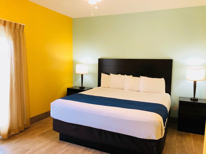 Bedroom 3, Mariner Inn and Suites, Nueces