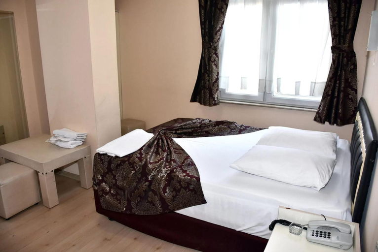 Bedroom 3, Bade Hotel, Kadıköy