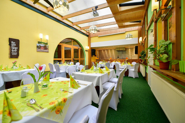 Food & Drinks 5, Hotel Zum Goldenen Lowen, Spree-Neiße