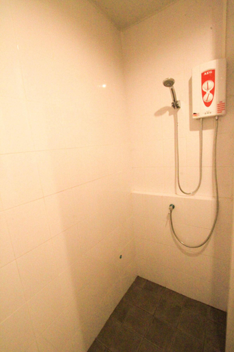 Bathroom 3, The Guide Hometel, Phuket Island