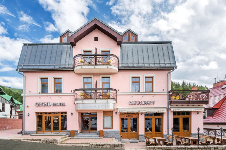 Exterior & Views 2, Felicity Grandhotel, Trutnov