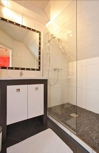 Bathroom 5, Champ'Alsace, Bas-Rhin