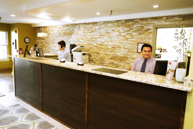 Public Area 2, Hilltop Inn Suites North Stonington, New London