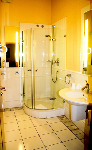 Bathroom 4, Victoria Hotel Minden, Minden-Lübbecke