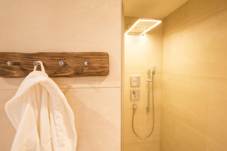 Bathroom 4, Am Meer, Vorpommern-Rügen