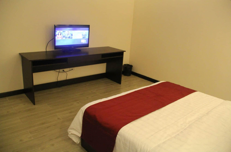 Bedroom 2, The Bauan Plaza Hotel, Bauan