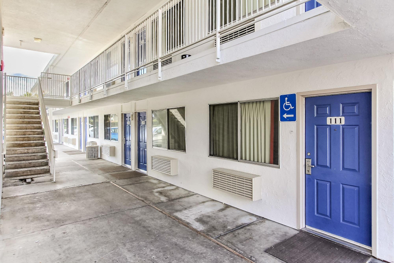 Public Area 3, Super 8 By Wyndham Santa Clara, Santa Clara