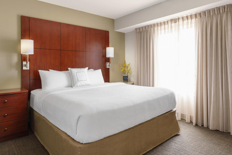 Bedroom 4, Residence Inn Charleston North/Ashley Phosphate, Charleston