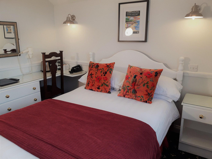 Bedroom 3, Telstar Guest House, Devon