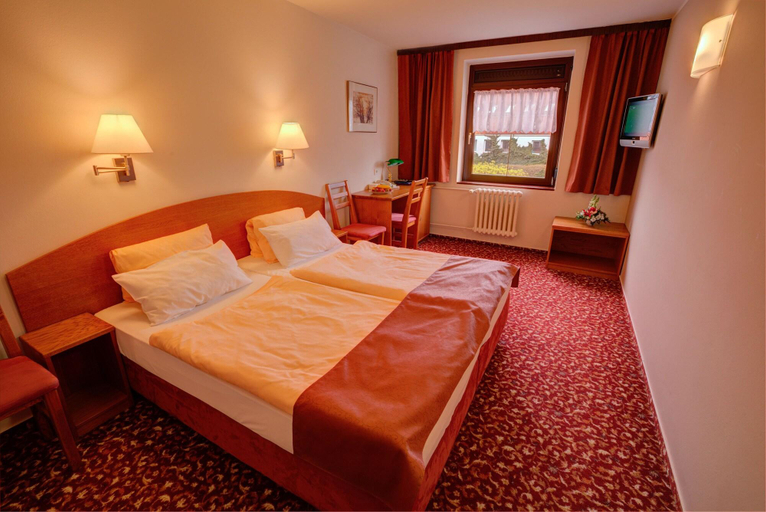 Bedroom 3, Parkhotel, Praha - západ
