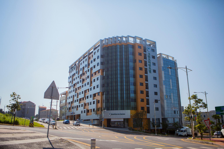 Exterior & Views 2, GreenTree Inn Jeju Seogwipo Express Hotel, Seogwipo