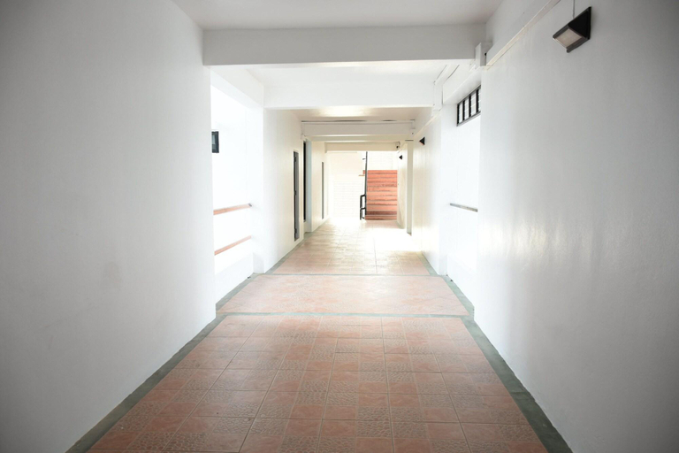 Public Area 3, Basaya Laemchabang, Si Racha