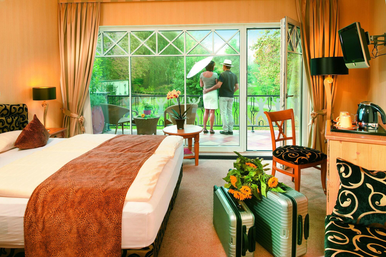 Bedroom 4, Hotel Weisser Bar, Bernkastel-Wittlich