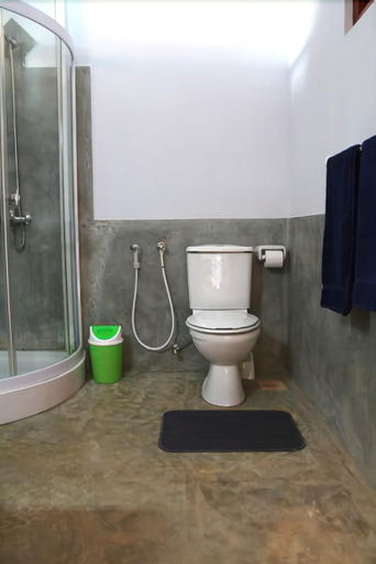Bathroom 4, Silan Mo Hotel, Weligama