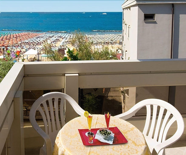 Exterior & Views 2, Hotel Prestige, Rimini
