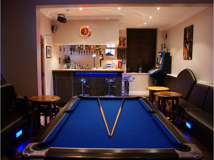 Sport & Beauty, The Craimar, Blackpool