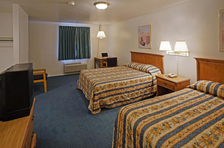 Bedroom 3, Regency Inn Hondo, Medina