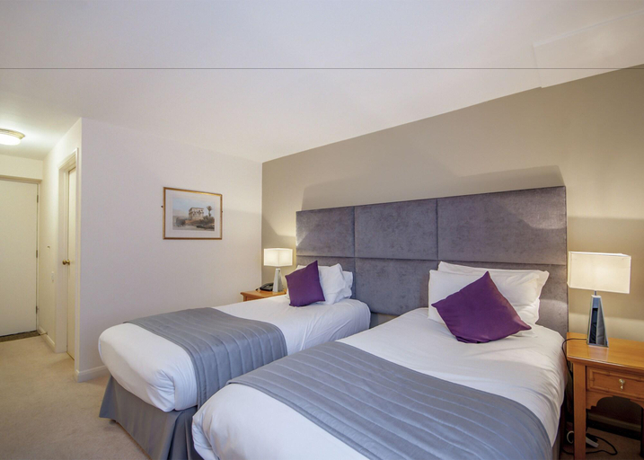 Bedroom 3, The Crown Wilde Thyme & Honey Hotel, Gloucestershire