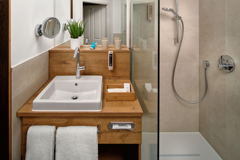 Bathroom 4, Linde, Esslingen