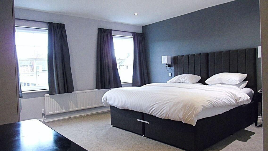 Bedroom 3, The Lion Pub with Rooms, Derbyshire