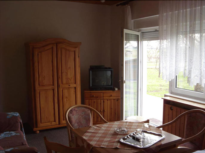 Bedroom 4, Gasthof Bergquelle, Barnim