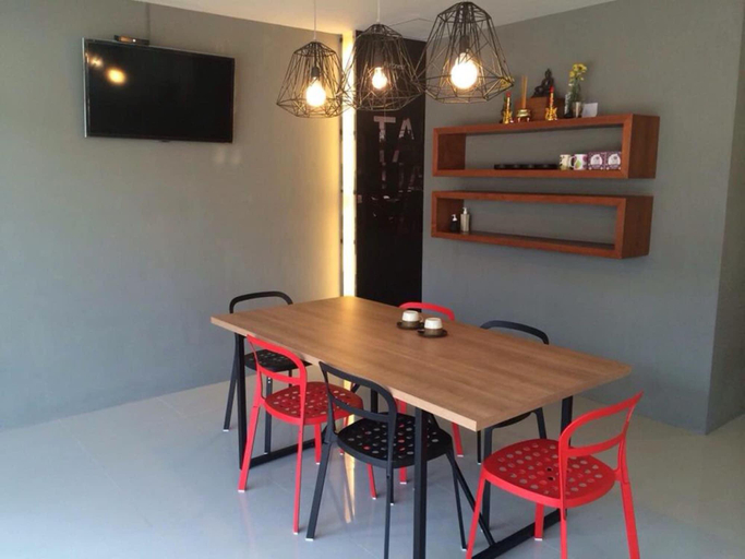 Public Area, Fondness Hotel, Takua Pa