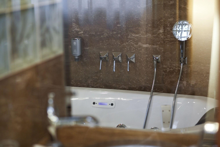 Bathroom 4, Grund Ski & Golf Resort, Trutnov