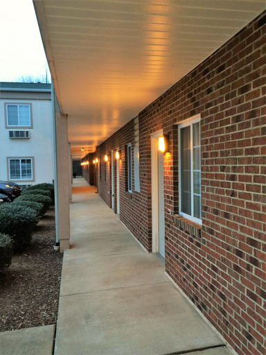 Public Area, Affordable Suites Burlington, Alamance